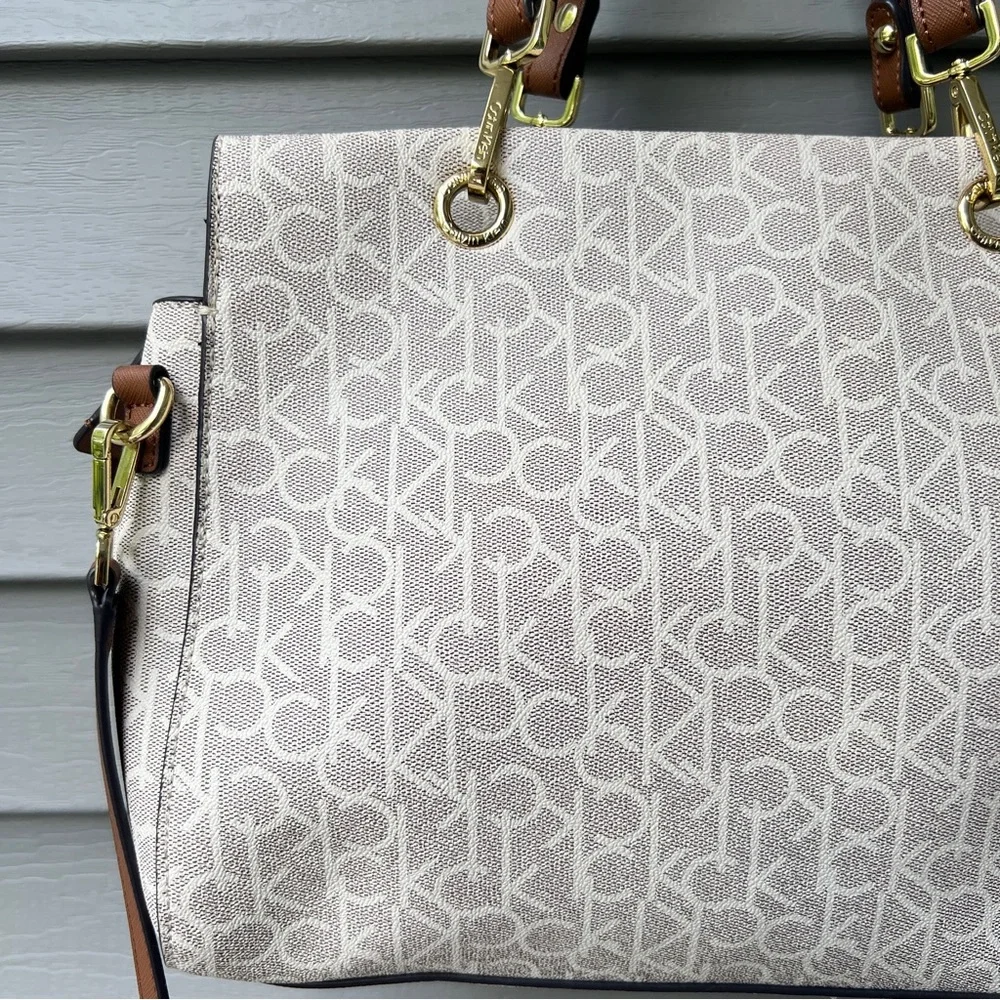 Calvin Klein Sonoma Satchel Crossbody Bag Adjustable Strap Shoulder bag Khaki